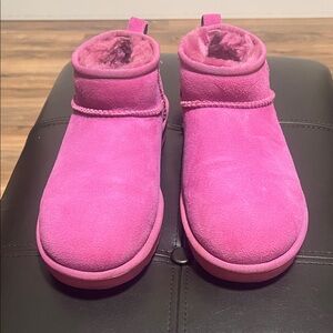 UGG Pink Winter Boots size 9. Worn few times only